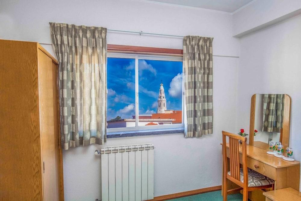 Albergue Pereira Guesthouse ファティマ エクステリア 写真